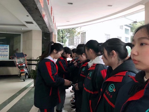 懷化市五溪高級中學(xué)有限公司,懷化全日制高中,懷化全封閉寄宿,懷化全日制特色普通高中 懷化市五溪高級中學(xué)有限公司,懷化全日制高中,懷化全封閉寄宿,懷化全日制特色普通高中